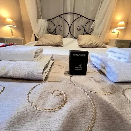 E - Le Secret De Louise T2 Avec Balcon Au Centre شقة إيبيرني