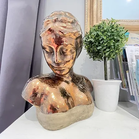 E - Le Secret De Louise T2 Avec Balcon Au Centre إيبيرني